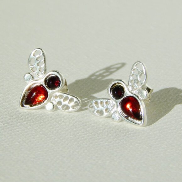 Natural Baltic Cherry Amber Tiny Bee Stud Earrings in 925 Sterling Silver - Picture 4 of 5